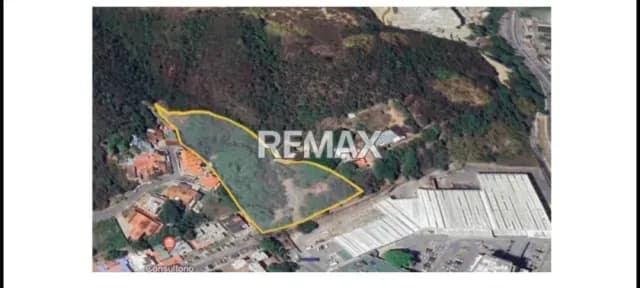 Terreno con Zonificación R5.CV.SP en La Guairita, Baruta