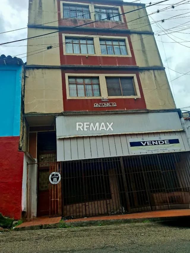 SE ALQUILA APARTAMENTO En el centro de la ciudad