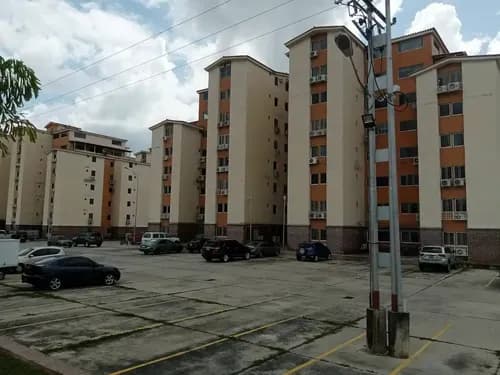 En Alquiler: Apartamento Semi-amoblado San Francisco