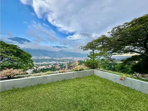 Se Vende Casa 1.500m2 7h+3s/10n/12p Lomas Del Mirador.