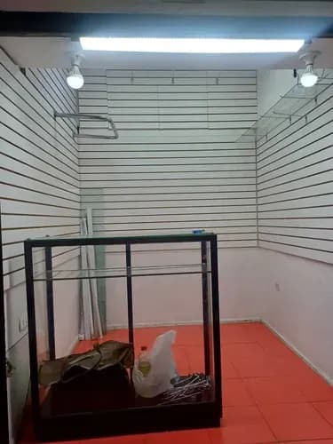 Chacaito Alquiler Local 8 M2 Mercado Techos Rojo $300
