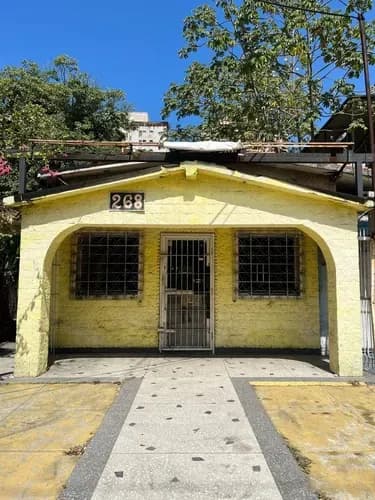 Casa Uso Comercial En Avenida Bolívar Valencia