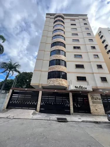 Apartamento En Venta Urbanización San Isidro Maracay