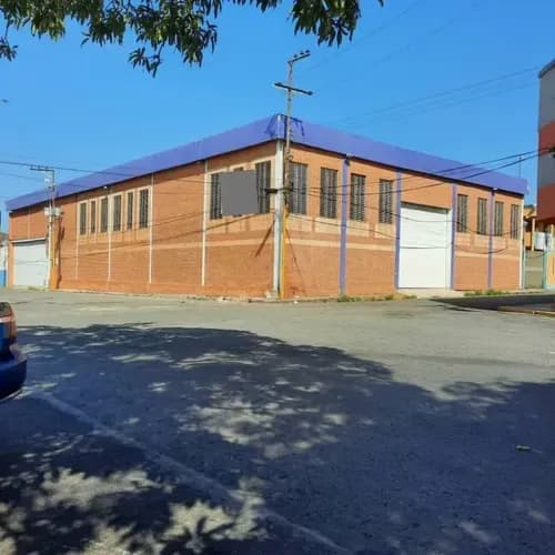 Galpón Comercial En Venta - Av. Lara - Valencia - 980 M2
