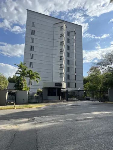 Exclusivo Apartamento En Venta En Res. Autana, Urb. El Parral, Valencia Norte.