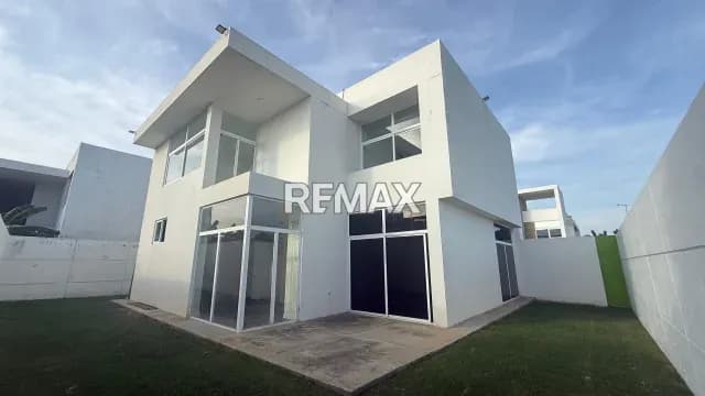CASA EN ALQUILER EN CIUDAD OJEDA