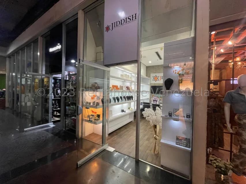 Comercial (Local Comercial) en Alquiler en La Castellana, Distrito Metropolitano