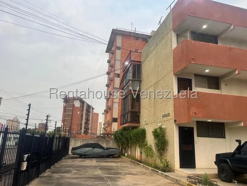 Apartamento (1 Nivel) en Alquiler en Santa Maria, Zulia