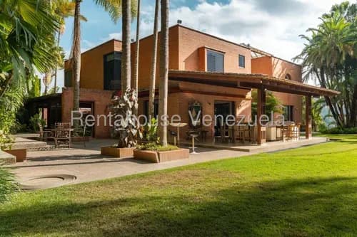Casa En Venta Urb.alto Hatillo 26-16801 Neyla Cedeño