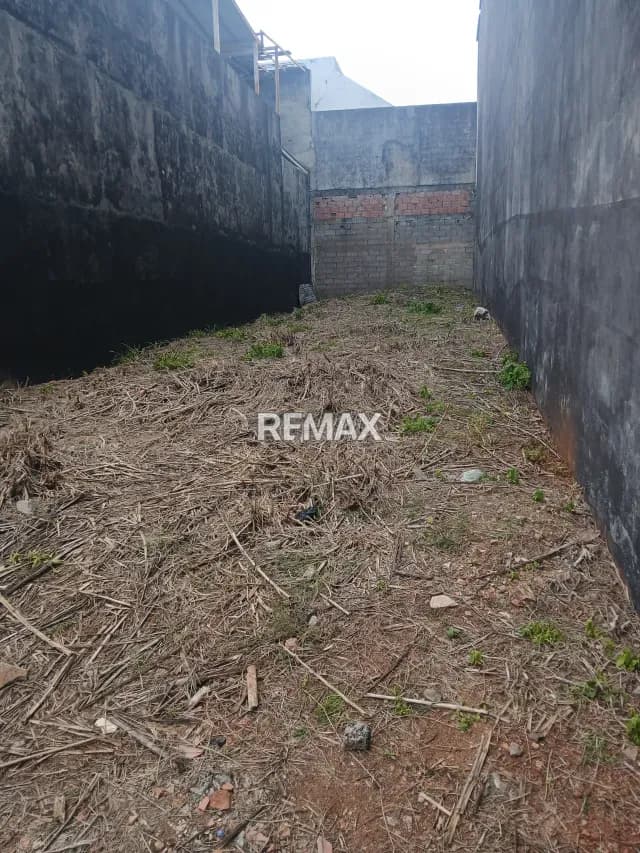 Terreno en urbanización alto pino