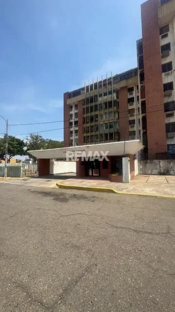 RESIDENCIA LAS NACIONES, AV DELICIAS