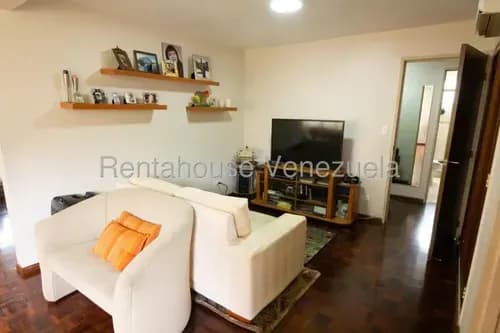 Amplio Apartamento En Venta Santa Paula 26-19770 Hgk