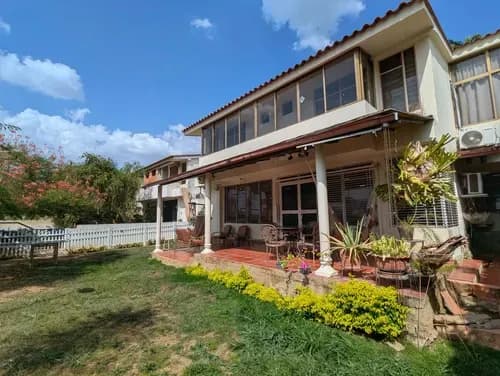 En Venta Casa En Trigal Norte, Sector Piedra Pintada. Resd. Golden House. Planta 100% Y Pozo