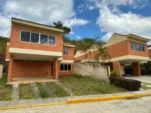 Casa En Lomas Del Country Obra Gris Ns