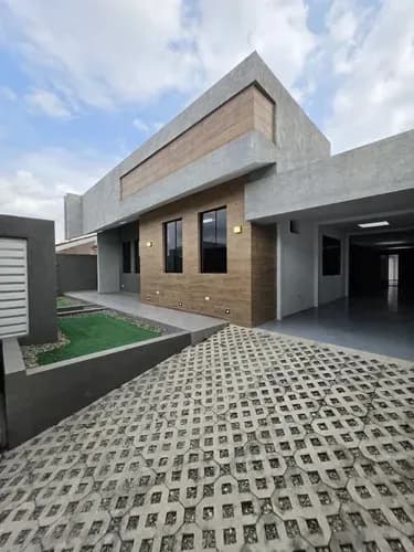 Venta De Casa Ubicada En La Urbanización Trigal Norte Calle Cerrada Valencia Estado Carabobo
