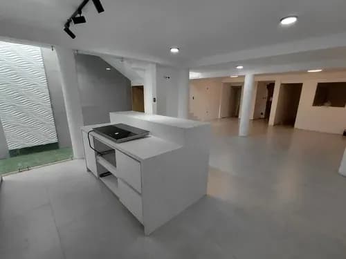 Vendo Tonwhouse A Estrenar. Moderno, Acabados De Primera. Listo Para Iniciar Tu Nueva Vida. 270m2 Construídos. Su Ubicación Y El Conjunto Lo Hacen Ideal Para Inversión. Rg