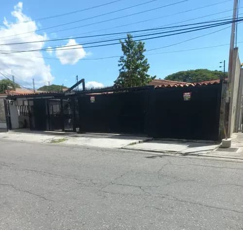 En Venta Casa En La Urb. La Arboleda Calle Las Acacias Mcy. Edo. Aragua