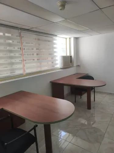 Sabana Grande Cubículo En Alquiler Para 3 Puestos De Trabajo