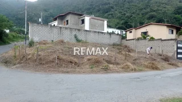 Lote #3 - #4 de terreno en venta Ubicado en el Conjunto residencial San Pablo sector el trapiche. A pocos minutos de Valera