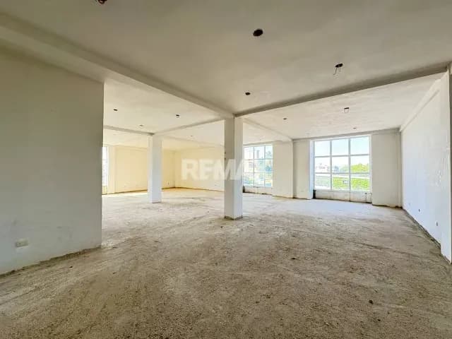 Oficina Comercial en Obra Blanca en Venta, Cagua