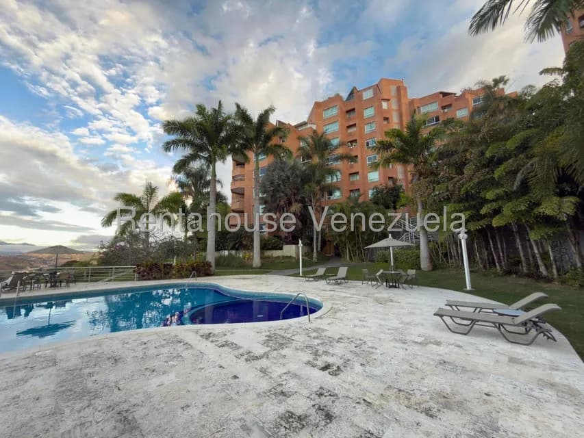 Apartamento (1 Nivel) en Alquiler en Solar del Hatillo, Distrito Metropolitano