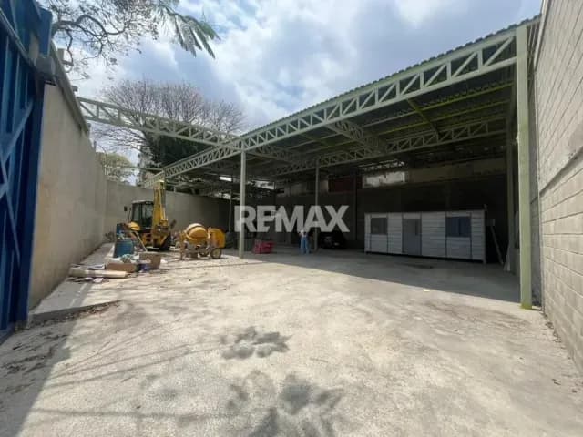 VENTA DE GALPON UBICADO EN VISTA ALEGRE