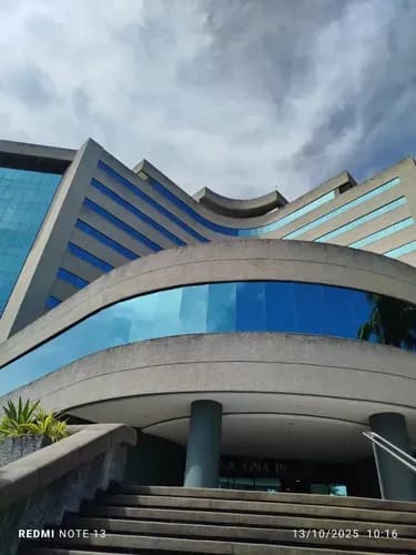 Michelle Alquila Oficina Torre Viña Plaza La Viña 80m2 2 Baños Yo2-i /526