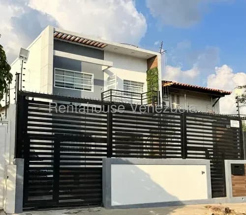 Carla González Casa En Venta En Campo Claro Mls #26-9566 Dm