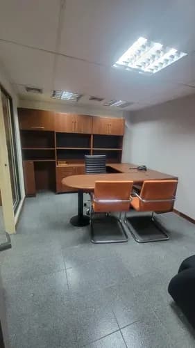 Oficinas En Alquiler, Cc Guaparo Av Bolivar, Salon De Conferencias, Sn