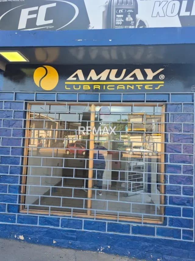 Local Comercial Ubicado En El Sector Panamericano