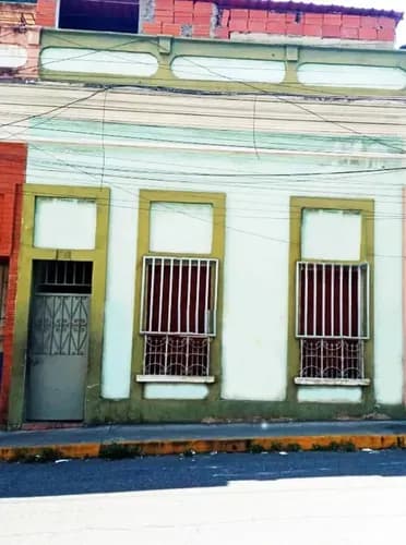 En Venta Casa Comercial La Candelaria 200m2 Estilo Colonial Ideal Cafetería Boutique Spa.