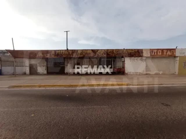 Parcela de Terreno Con Bienhechurias a lado de la polar