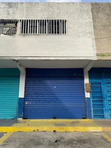 Localen Alquiler De 176 M2 En 2 Niveles En La Estratégica Av. Branger En La Urbanización San Blas Gavip