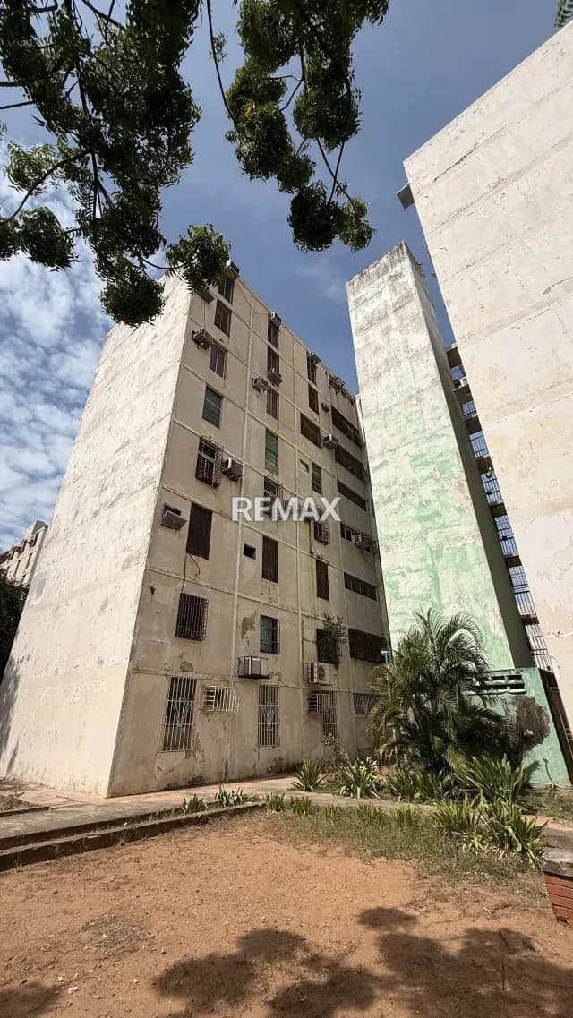 Vendo Apartamento en Lago Azul
