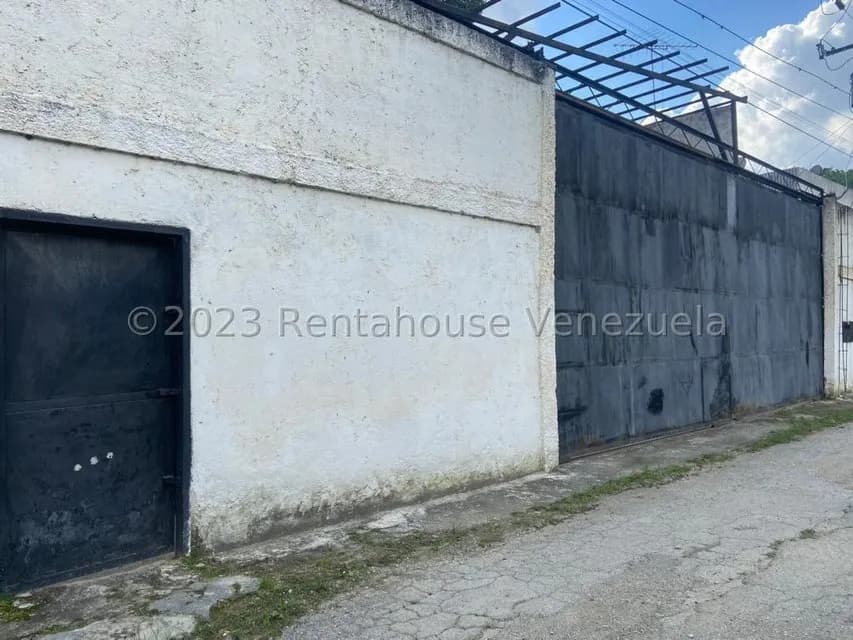 Comercial (Galpon - Deposito) en Venta en Turumo, Distrito Metropolitano