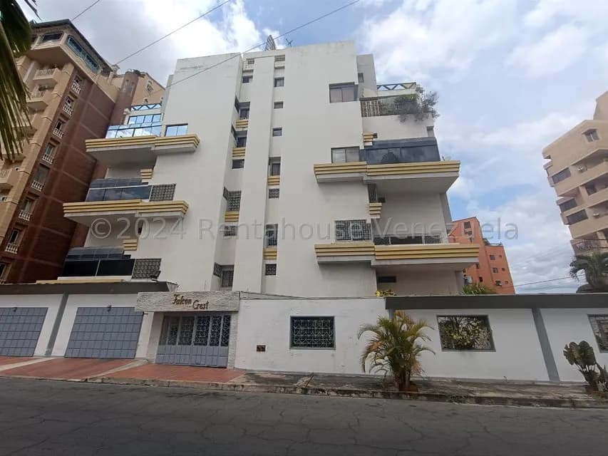Apartamento (Penthouse) en Venta en El Bosque, Aragua