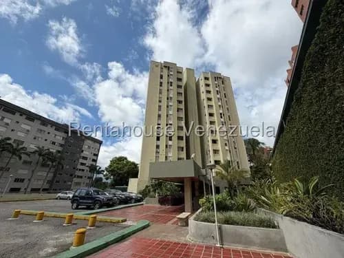Comodo Y Acogedor Apartamento En Venta Los Naranjos Del Cafetal I 26-21244