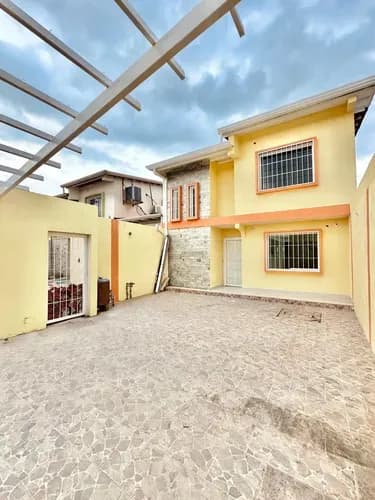 Townhouse En Venta, Alto Barinas Sur, Am