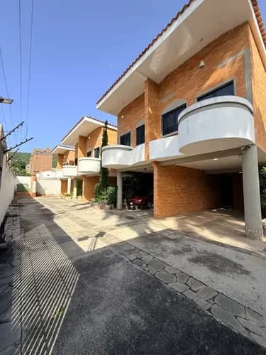 En Venta Townhouse En Parque Trigal (trigal Centro) 333332