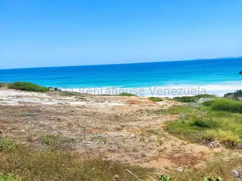 Terreno Frente A Playa, Un Oasis Para Realizar Un Proyecto Turístico Residencial, Excelente Playa Ubicada En Manzanillo Al Lado De Playa El Agua. Cercana A Urbanizaciones De Acceso Directo Al Mar, Mas