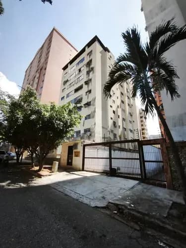 Apartamento En Alquiler En Res Las Camelias La Trigaleña Im 2299