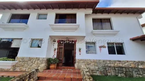 Vp Casa En Venta Urb.lomas De La Lagunita, Caracas 24-12974yg