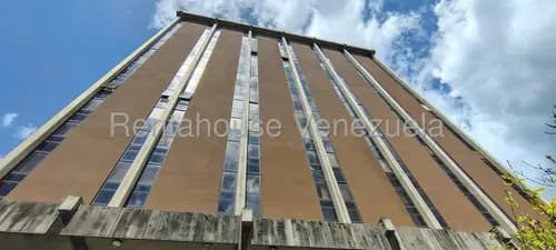 Er 26-3393 Oficina En Venta Urb. La Urbina, Caracas Yf