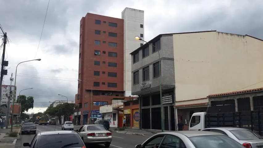 Comercial (Edificio) en Venta en Centro, Lara