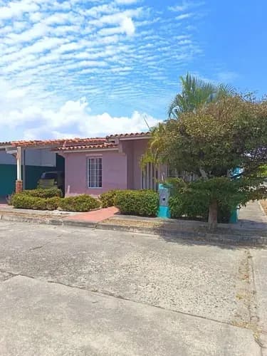 Juan Carlos Rodriguez Vende Casa En Urbanización Villa Del Lago 1 Ciudad Alianza