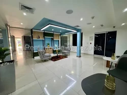 Oportunidad Única! Increíble Casa Comercial De 1000 Mts2 En Plena Avenida Principal De Chuao - Julio Morales Rah