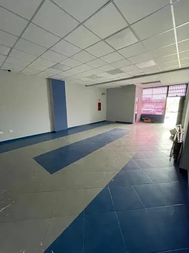 Aq Alquiler Local En La Quizanda Zona Industrial Valencia. 30772