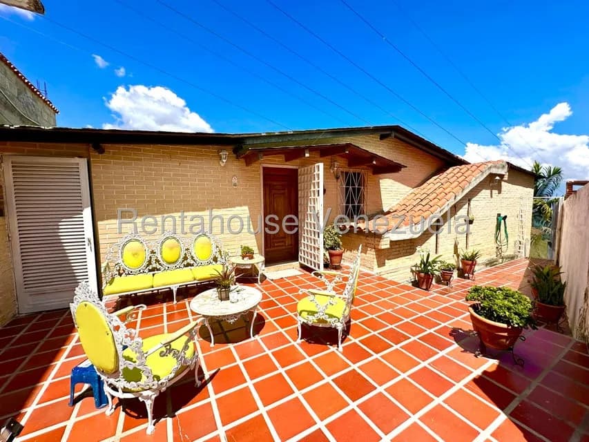 Casa (Multipes Niveles) en Venta en La Peña, Miranda