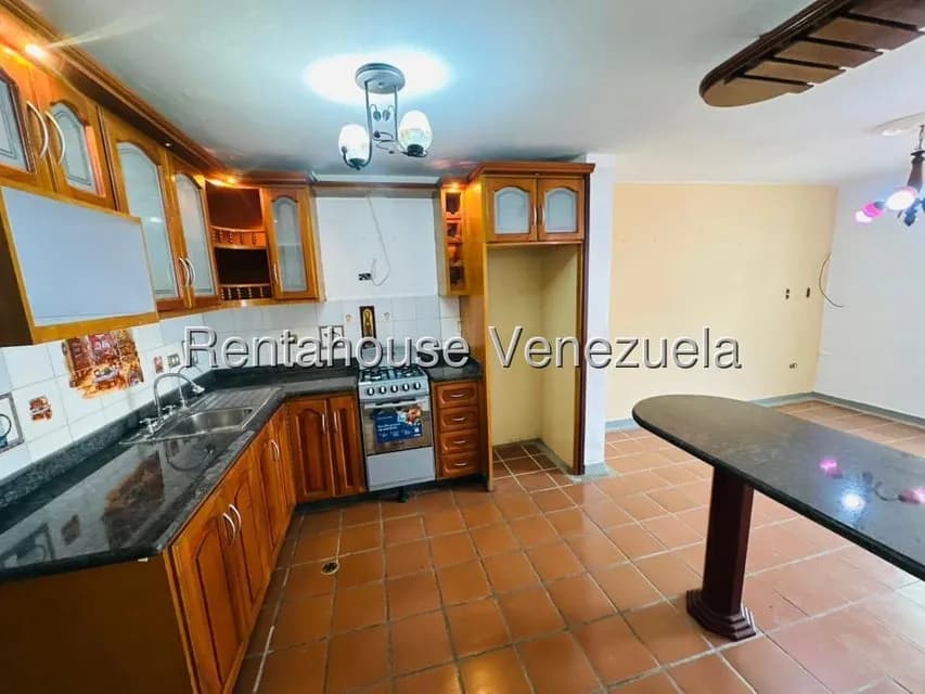 Casa (Duplex) en Alquiler en Villa Colonial, Portuguesa