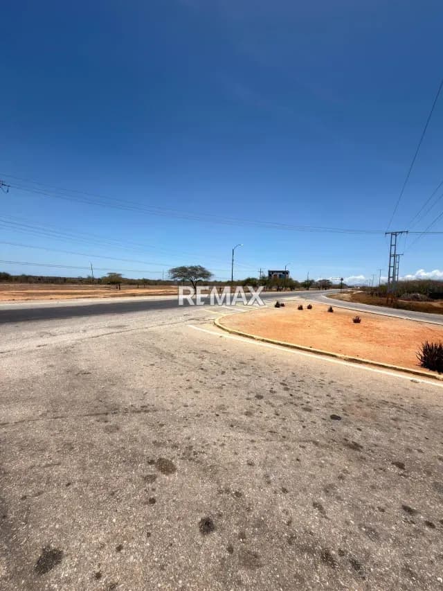Terreno en via Principal Punta de piedras - Porlamar